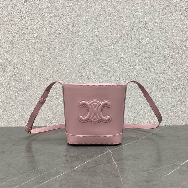 women's bag a mini version that can be seen on one shoulder crossbody following the previous large embossed bucket which is cute practi
women's bag a mini version that can be seen on one shoulder crossbody following the previous large embossed bucket which is cute practi