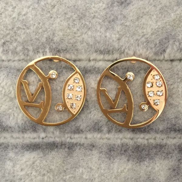 lvity earrings color gold luxury studs fashion style stainless steel women designer lvity earrings wholesale, Golden;silver
lvity earrings color gold luxury studs fashion style stainless steel women designer lvity earrings wholesale, Golden;silver
