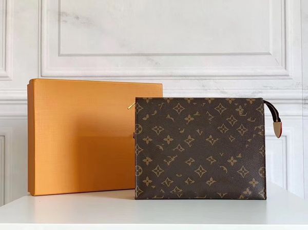 designers clutch bags tote bag wallet men and women luxurys handbags lady classic large capacity brown purses business pouch wash bag 26*20*
designers clutch bags tote bag wallet men and women luxurys handbags lady classic large capacity brown purses business pouch wash bag 26*20*