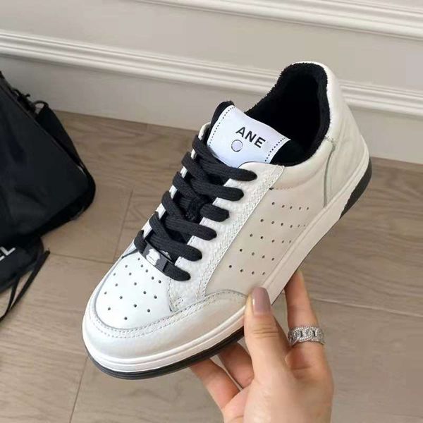 high-quality designer shoes casual shoes women casual shoes running shoes genuine leather thick soles anti-skid fashionable and versatile sp
high-quality designer shoes casual shoes women casual shoes running shoes genuine leather thick soles anti-skid fashionable and versatile sp