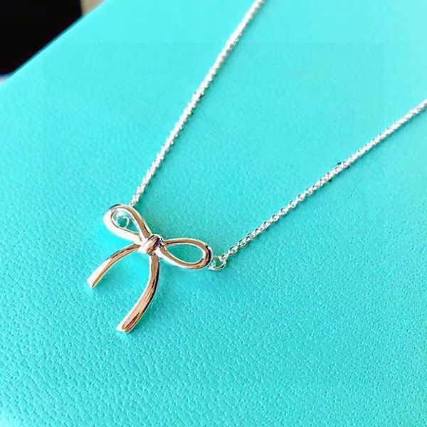 luxury women's bow necklace pendant classic jewelry girl valentine's day gift factory with box, Silver
luxury women's bow necklace pendant classic jewelry girl valentine's day gift factory with box, Silver