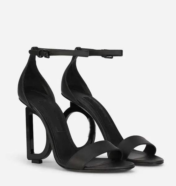 23s luxury brand high heels sandals, high heels, women's gold patent leather shoes, popular sandals, gold heels, galvanized carbon heel, Black
23s luxury brand high heels sandals, high heels, women's gold patent leather shoes, popular sandals, gold heels, galvanized carbon heel, Black