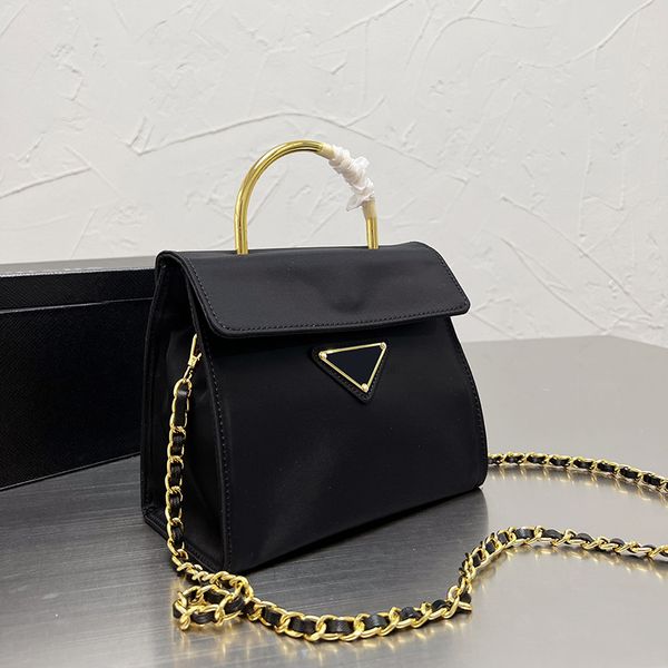 gold handle triangle black nylon women luxury plain pattern handbag shopping flap designer bag lady prad shoulder crossbody bags large capac
gold handle triangle black nylon women luxury plain pattern handbag shopping flap designer bag lady prad shoulder crossbody bags large capac