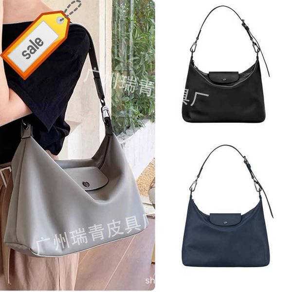 women's designer bags 2023 ruiqing longxiang bag hobo underarm one shoulder handheld fashion casual large capacity tote trend factory d
women's designer bags 2023 ruiqing longxiang bag hobo underarm one shoulder handheld fashion casual large capacity tote trend factory d