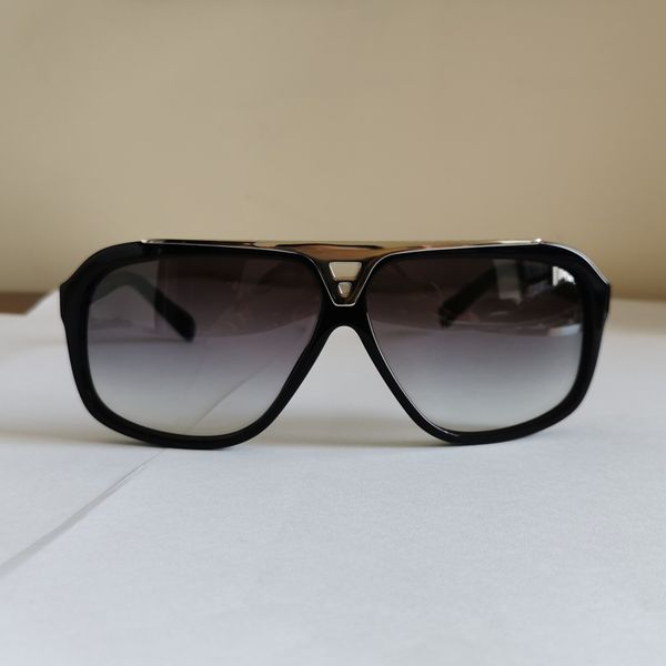 mens evidence sunglasses gold black/grey shaded classic style eyewear with box, White;black
mens evidence sunglasses gold black/grey shaded classic style eyewear with box, White;black