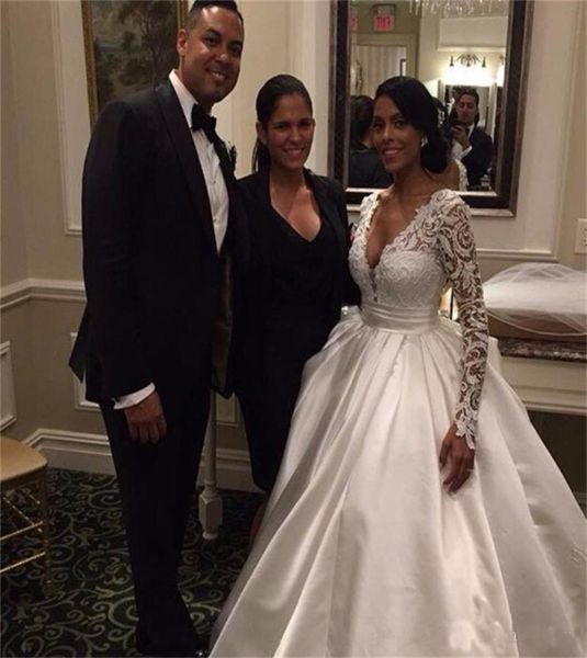 vintage design long sleeve wedding dress deep v neck lace bridal gowns custom size ball gown wedding dresses4421643, White
vintage design long sleeve wedding dress deep v neck lace bridal gowns custom size ball gown wedding dresses4421643, White