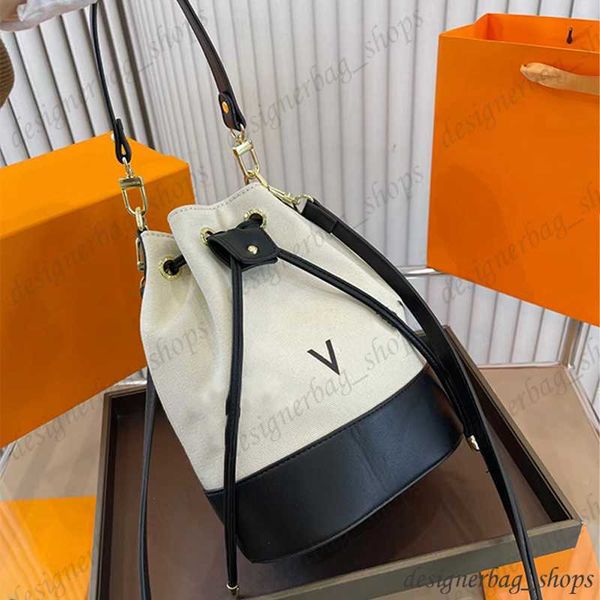 designer luxury handbag body canvas and leather combination, lightweight and versatile, detachable handbag, can be handheld crossbody women&
designer luxury handbag body canvas and leather combination, lightweight and versatile, detachable handbag, can be handheld crossbody women&