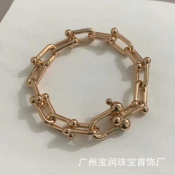 high version tiffayffay hardwear series u-shaped horseshoe buckle bracelet with high-quality trendy and fashionable s925 sterling silver, Black
high version tiffayffay hardwear series u-shaped horseshoe buckle bracelet with high-quality trendy and fashionable s925 sterling silver, Black