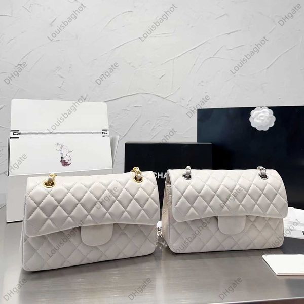 2023 luxury designer fashion bag personality atmospheric women's commuting tote clamshell tote classic famous fashion mini travel cross
2023 luxury designer fashion bag personality atmospheric women's commuting tote clamshell tote classic famous fashion mini travel cross