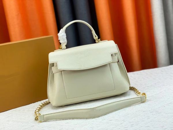 fashion genuine leather shoulder bags women totes leather shoulder with lock scarf horse lady handbags cross body purses hobo clutch bag
fashion genuine leather shoulder bags women totes leather shoulder with lock scarf horse lady handbags cross body purses hobo clutch bag