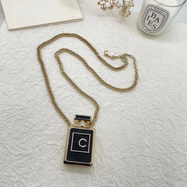 2023 luxury quality charm pendant necklace with bottle shape design and blac color in 18k gold plated have box stamp ps7182b, Silver
2023 luxury quality charm pendant necklace with bottle shape design and blac color in 18k gold plated have box stamp ps7182b, Silver