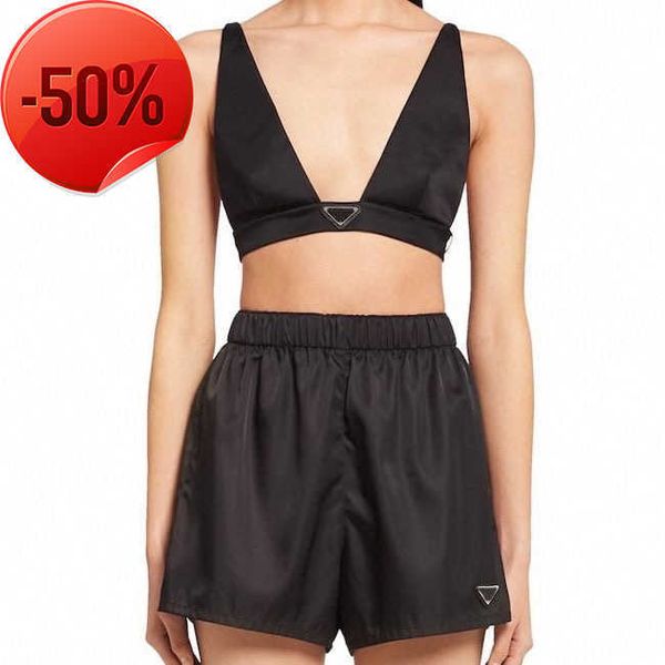 women's tracksuits brand two piece tanks pants sets letter triangle metal v neck sleeveless vest mini short set streetwear fashion tra, White
women's tracksuits brand two piece tanks pants sets letter triangle metal v neck sleeveless vest mini short set streetwear fashion tra, White
