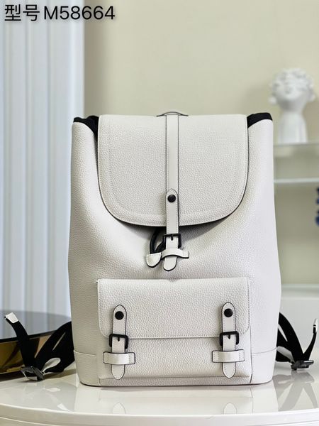 this classic backpack design in 2023 features delicate leather for a lightweight feel, with a fixed double seam flip to continue the logo
this classic backpack design in 2023 features delicate leather for a lightweight feel, with a fixed double seam flip to continue the logo