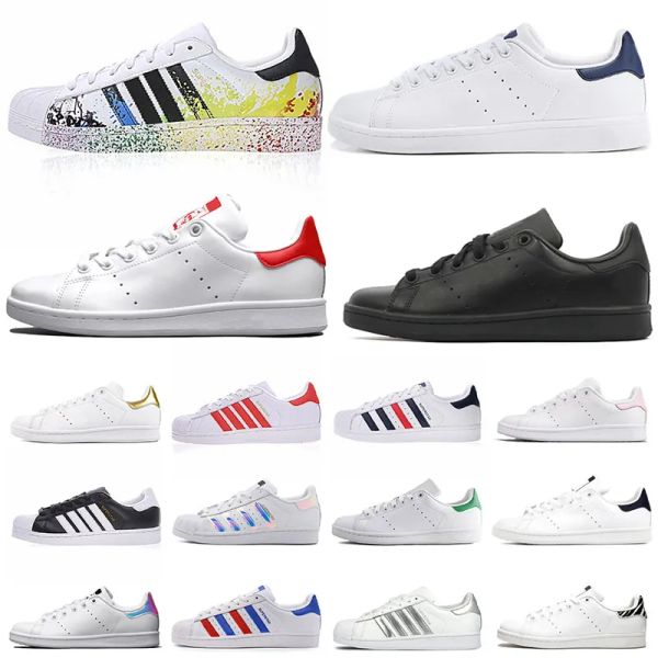 new fashion classic women men casual shoes sneakers triple white black designers gold trainers low cut
new fashion classic women men casual shoes sneakers triple white black designers gold trainers low cut