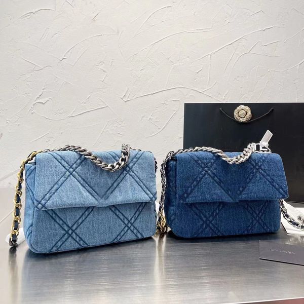 denim 19bag designer luxury channel women's flip mini crossbody bag light sand silver buckle classic handbag metal chain quilted should
denim 19bag designer luxury channel women's flip mini crossbody bag light sand silver buckle classic handbag metal chain quilted should