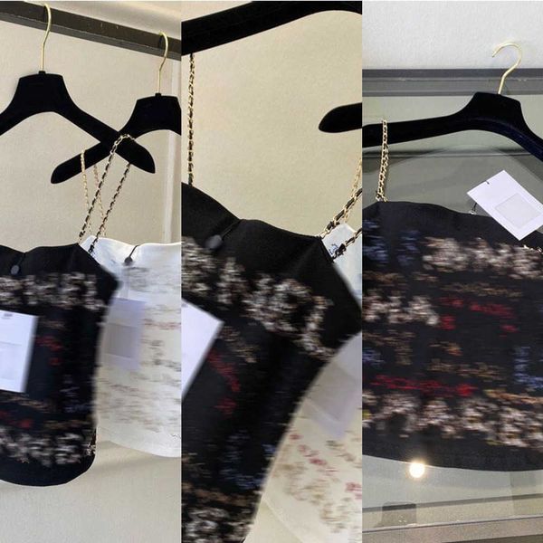 designer runway summer 2023 women's t-shirt fashion chain tanks ladies elegant letter women sleeveless casual 3331, White
designer runway summer 2023 women's t-shirt fashion chain tanks ladies elegant letter women sleeveless casual 3331, White