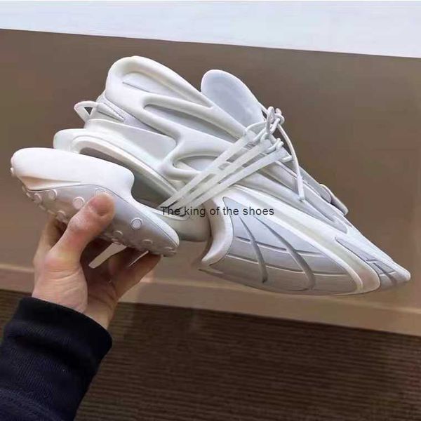 fashion 2022 bullet shoes space shoe men women designer casual shoes unicorn cotton metaverse sneakers mens trainers runner outdoor sport 35
fashion 2022 bullet shoes space shoe men women designer casual shoes unicorn cotton metaverse sneakers mens trainers runner outdoor sport 35