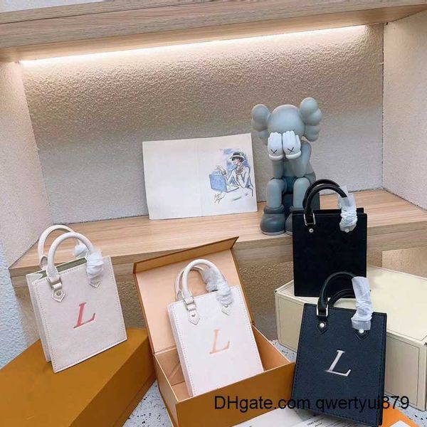 totes women's handbag classic printing bag colorful letters box type leather pu / pvc with
totes women's handbag classic printing bag colorful letters box type leather pu / pvc with