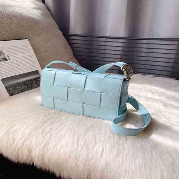designer bottegas bags venetas cassettes handbags cassettes woven bag female blue small square leather tofu messenger
designer bottegas bags venetas cassettes handbags cassettes woven bag female blue small square leather tofu messenger