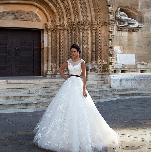 vestido de novia a-line wedding dress illusion neckline casamento lace bridal gowns backless black sash appliques wedding dresses asq-110, White
vestido de novia a-line wedding dress illusion neckline casamento lace bridal gowns backless black sash appliques wedding dresses asq-110, White