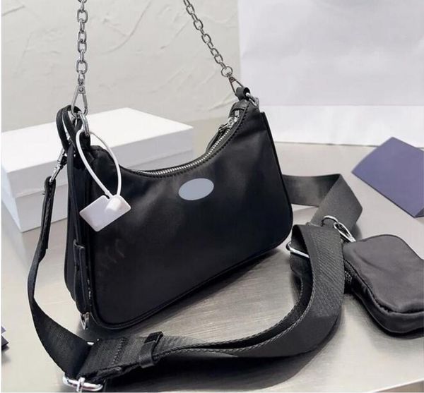 black nylon shoulder bag crossbody woman designer bag luxurys handbags classic design messengers ladies purse
black nylon shoulder bag crossbody woman designer bag luxurys handbags classic design messengers ladies purse