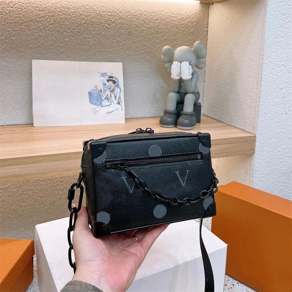 mens mini trunk chain bags designer bag soft crossbody shoulder bag men cross body tote flaps print flower letter 5a 2023
mens mini trunk chain bags designer bag soft crossbody shoulder bag men cross body tote flaps print flower letter 5a 2023