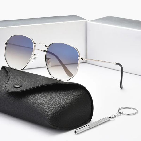 2023 new classic polarized sunglasses fashion female designer 2023 luxury brand alloy metal polaroid corporation hd tempered glass lens uv40, White;black
2023 new classic polarized sunglasses fashion female designer 2023 luxury brand alloy metal polaroid corporation hd tempered glass lens uv40, White;black