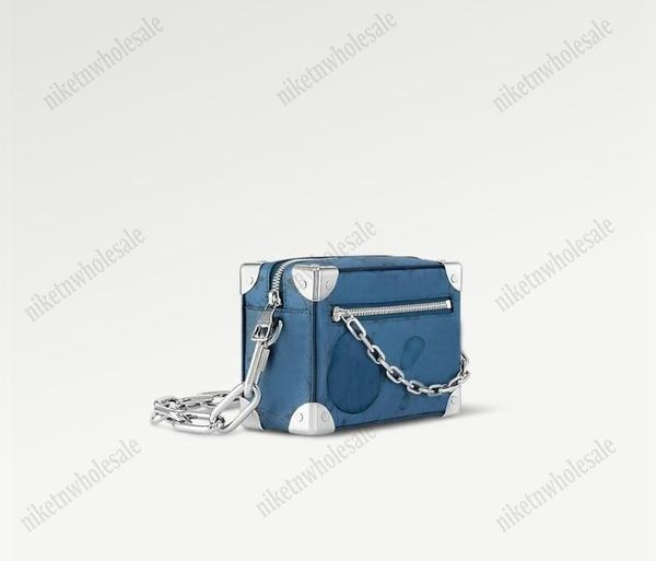 m22588 mini soft trunk mens luxurys designer shoulder bag monograms aquagarden coated canvas leather crossbody abyss blue purse 3-d waterdro
m22588 mini soft trunk mens luxurys designer shoulder bag monograms aquagarden coated canvas leather crossbody abyss blue purse 3-d waterdro