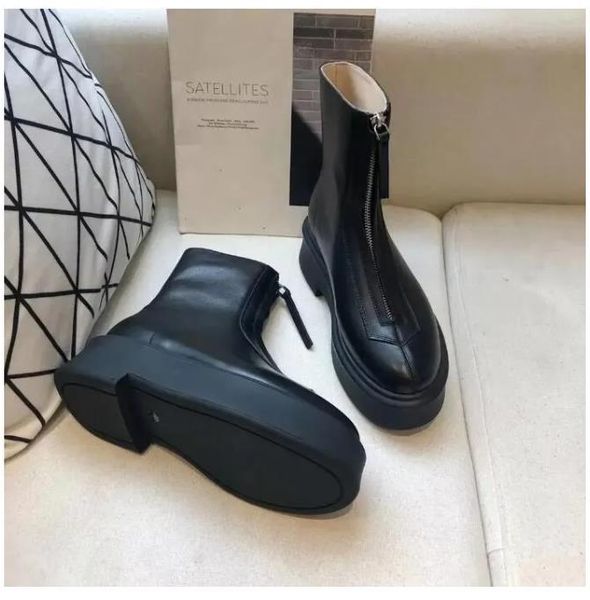 ankle chelsea boots flat wedges chunky boot smooth leather platform zipper slip-on round toe block heels the row for women factory f, Black
ankle chelsea boots flat wedges chunky boot smooth leather platform zipper slip-on round toe block heels the row for women factory f, Black