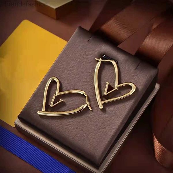classic luxury glamour earring for women european fashion hoop earrings designer stainless steel 18k gold plated earrings jewelry, Golden;silver
classic luxury glamour earring for women european fashion hoop earrings designer stainless steel 18k gold plated earrings jewelry, Golden;silver