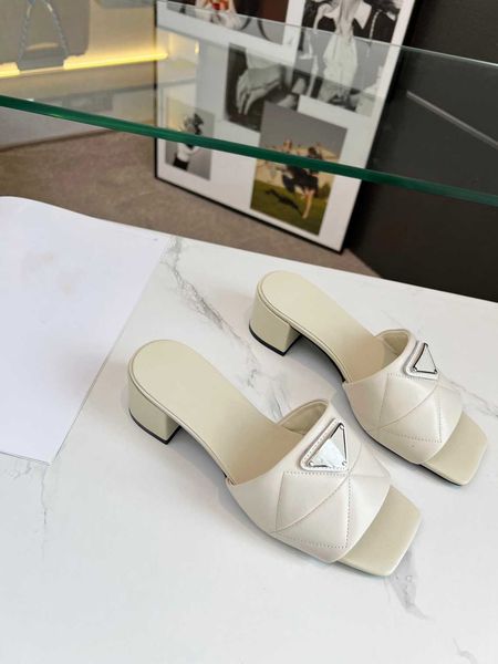 2023 fashion leisure sandals luis luxury designer sandal vuttonity classic slide women's slipper pl19, Black
2023 fashion leisure sandals luis luxury designer sandal vuttonity classic slide women's slipper pl19, Black