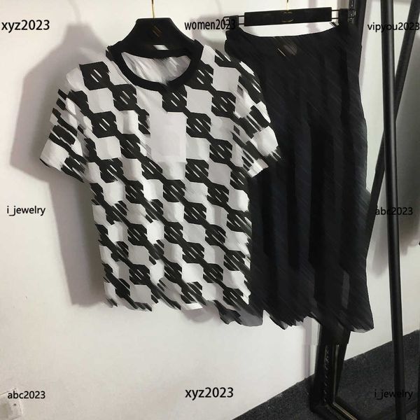 women dress lady two piece dress size s-l checkered t-shirt and gold thread blended chiffon mesh skirt luxurious, White
women dress lady two piece dress size s-l checkered t-shirt and gold thread blended chiffon mesh skirt luxurious, White
