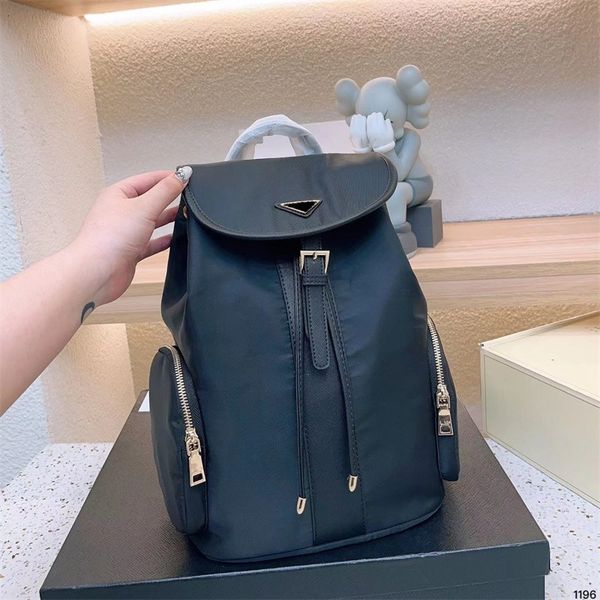 2023 designer nylon backpacks woman mens backpack luxury bookbag back pack school bags medium size travel shoulder bag triangle 5a
2023 designer nylon backpacks woman mens backpack luxury bookbag back pack school bags medium size travel shoulder bag triangle 5a
