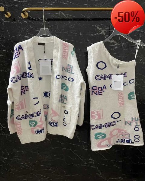 women's tees fashion women's sweaters luxury brand winter contrast embroid patchwork long sleeve cardigans women design buttons po, White;black
women's tees fashion women's sweaters luxury brand winter contrast embroid patchwork long sleeve cardigans women design buttons po, White;black