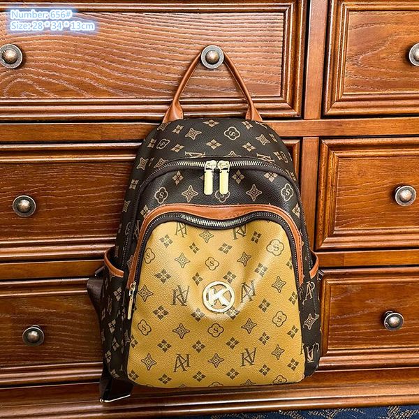 factory wholesale ladies shoulder bags 2 colors soft printed fashion handbags simple joker contrast leather backpack popular metal decorativ
factory wholesale ladies shoulder bags 2 colors soft printed fashion handbags simple joker contrast leather backpack popular metal decorativ