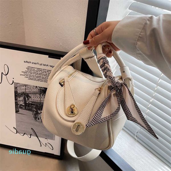 designer s handbag h home litchi lindi bag mini doctor fashionable hand-held single shoulder messenger women's medicinehave real logo
designer s handbag h home litchi lindi bag mini doctor fashionable hand-held single shoulder messenger women's medicinehave real logo