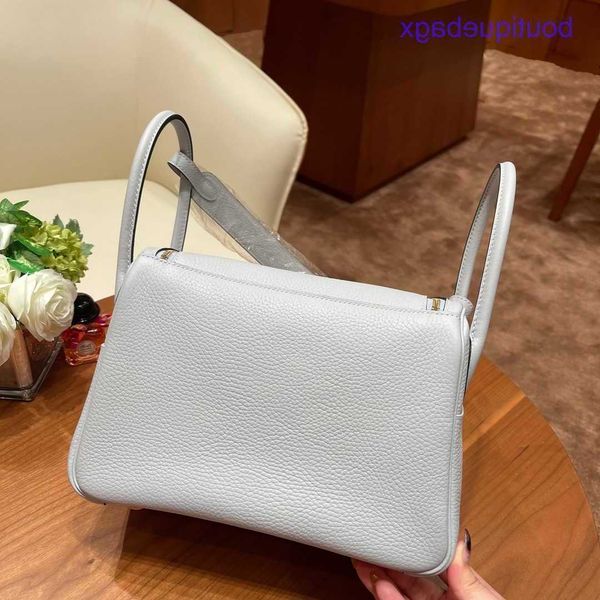 authentic merchandise genuine lindi bags h home for sale family h classic cowhide women's all handmade wax thread sewn shoulder crossbo
authentic merchandise genuine lindi bags h home for sale family h classic cowhide women's all handmade wax thread sewn shoulder crossbo