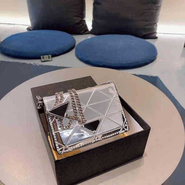 new shoulder bag bag leather handbag women designer handbags metal triangle fashion bags purse classic messenger crossbody bags 0406
new shoulder bag bag leather handbag women designer handbags metal triangle fashion bags purse classic messenger crossbody bags 0406