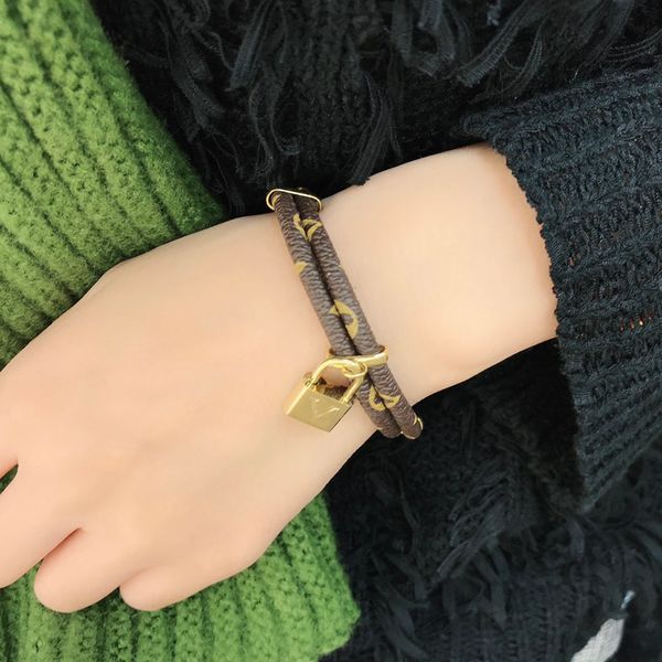 designer double-deck bracelets bangle letter jewelry brown flower faux leather 18k gold plated stainless steel bracelet womens wristband wed, Black
designer double-deck bracelets bangle letter jewelry brown flower faux leather 18k gold plated stainless steel bracelet womens wristband wed, Black