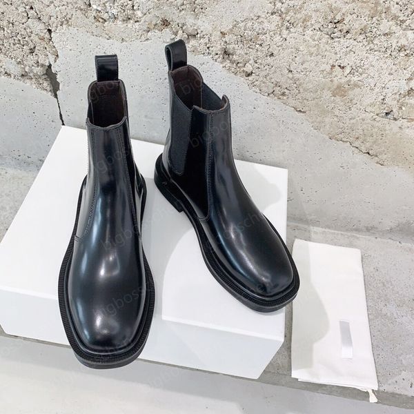 luxury designer boots ladies martin boots the row patent leather nude boots winter fashion elastic band casual square toe platform black kni
luxury designer boots ladies martin boots the row patent leather nude boots winter fashion elastic band casual square toe platform black kni