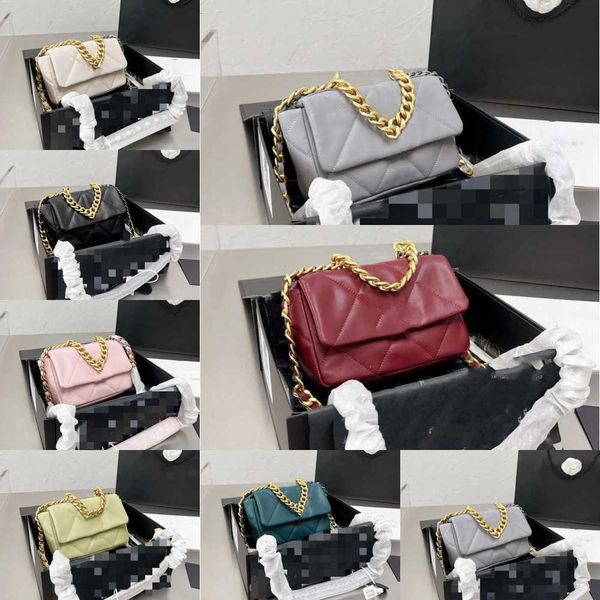 purses crossbody wallte fragrance 2023 leisure cowhide large lattice 19cm series small mini leather ling bags fashion chain women designer b
purses crossbody wallte fragrance 2023 leisure cowhide large lattice 19cm series small mini leather ling bags fashion chain women designer b