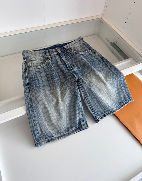2023 summer new men's quarter jeans luxury brand design casual five pocket comfortable shorts, White;black
2023 summer new men's quarter jeans luxury brand design casual five pocket comfortable shorts, White;black