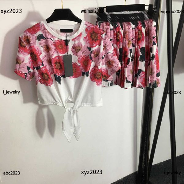 designer clothes women dress girl two piece dress size s-l strap waist design t-shirt and webbing waist skirt, White
designer clothes women dress girl two piece dress size s-l strap waist design t-shirt and webbing waist skirt, White