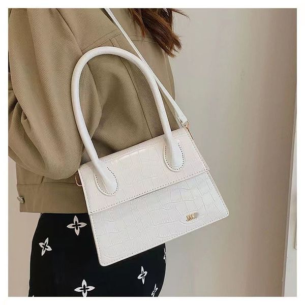 luxury hourglass shoulder bags designer bag black crocodile-embossed cow leather small crossbody bag handbag clutch bag jaquemus
luxury hourglass shoulder bags designer bag black crocodile-embossed cow leather small crossbody bag handbag clutch bag jaquemus