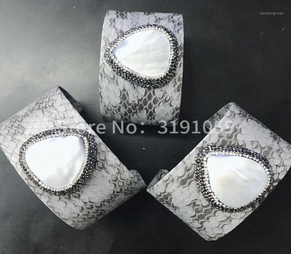 bangle skin bracelet inlaid with natural heart-shaped shell of the street fashion bangle13368909, Black
bangle skin bracelet inlaid with natural heart-shaped shell of the street fashion bangle13368909, Black