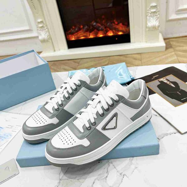 designer double skate shoes prad fashion sneake luxury sports running shoes women trainers low sneakers p032
designer double skate shoes prad fashion sneake luxury sports running shoes women trainers low sneakers p032
