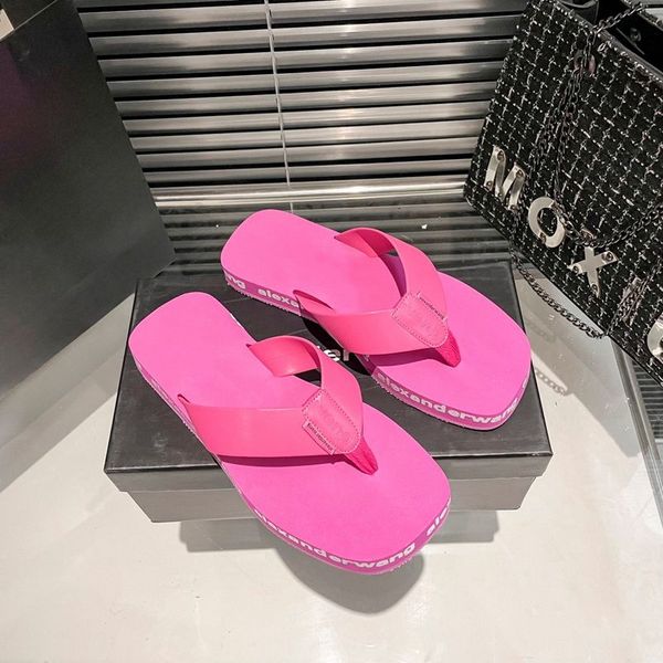 designer shoes women letter slippers holiday style female flat heel slippers women casual flip-flops outside beach sandals slippers ladies o, Black
designer shoes women letter slippers holiday style female flat heel slippers women casual flip-flops outside beach sandals slippers ladies o, Black