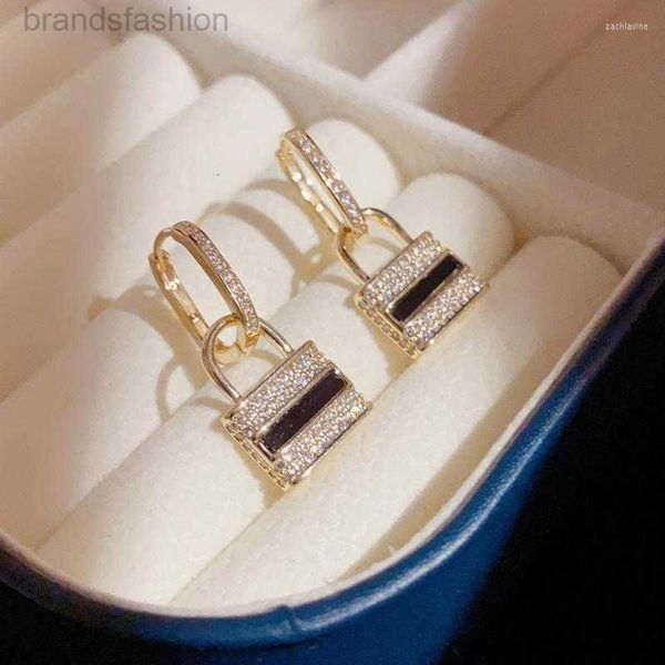 hoop earrings 14k gold plating zircon bag dangle for women shining designer double-wear earring ear buckle wedding jewelry gift, Golden;silver
hoop earrings 14k gold plating zircon bag dangle for women shining designer double-wear earring ear buckle wedding jewelry gift, Golden;silver