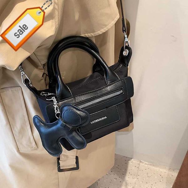 women's designer bags 2023 new longyu bag fashion one shoulder handbag high capacity commuting summer tote women's factory direct
women's designer bags 2023 new longyu bag fashion one shoulder handbag high capacity commuting summer tote women's factory direct