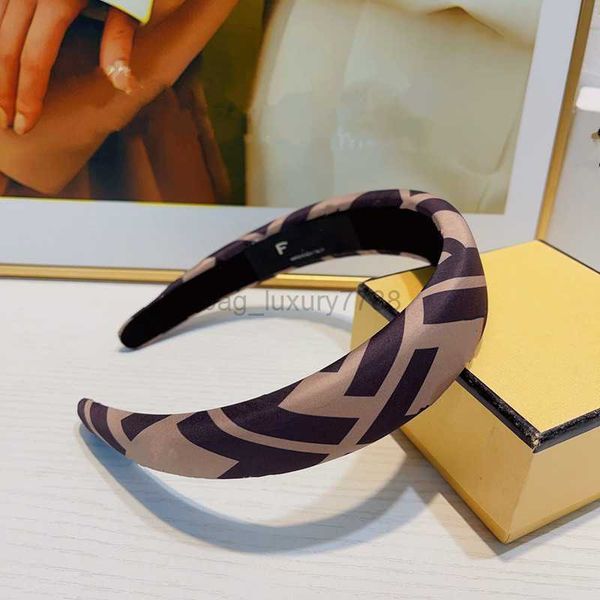 with box 2022 women luxury headbands f letter print soft cloth designers women headband girls makeup hair hoop jewelry, Silver
with box 2022 women luxury headbands f letter print soft cloth designers women headband girls makeup hair hoop jewelry, Silver